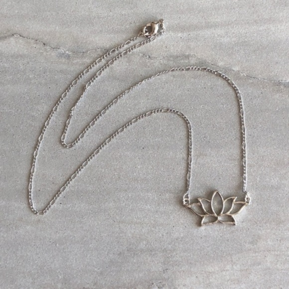 Estrella & Luna Jewelry - ✨Delicate lotus choker necklace✨